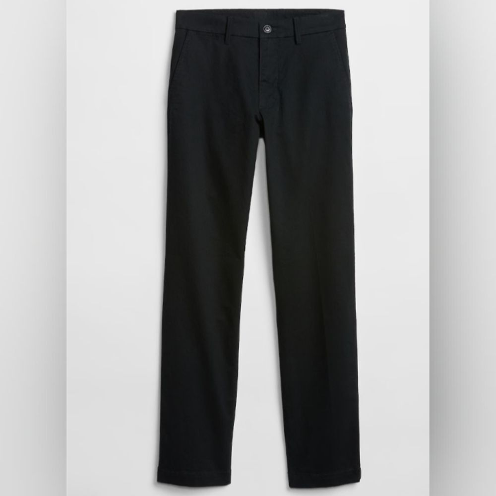 GAP Black Chinos Tailored for a Polished Look